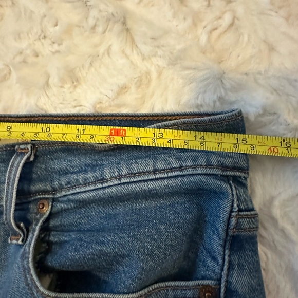 Levi’s High Rise Wedgie Straight Button Fly Jeans Size 30 - Picture 7 of 10